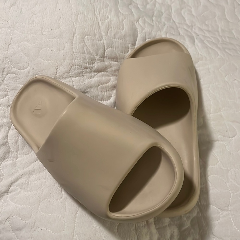 YZY Slide Bone